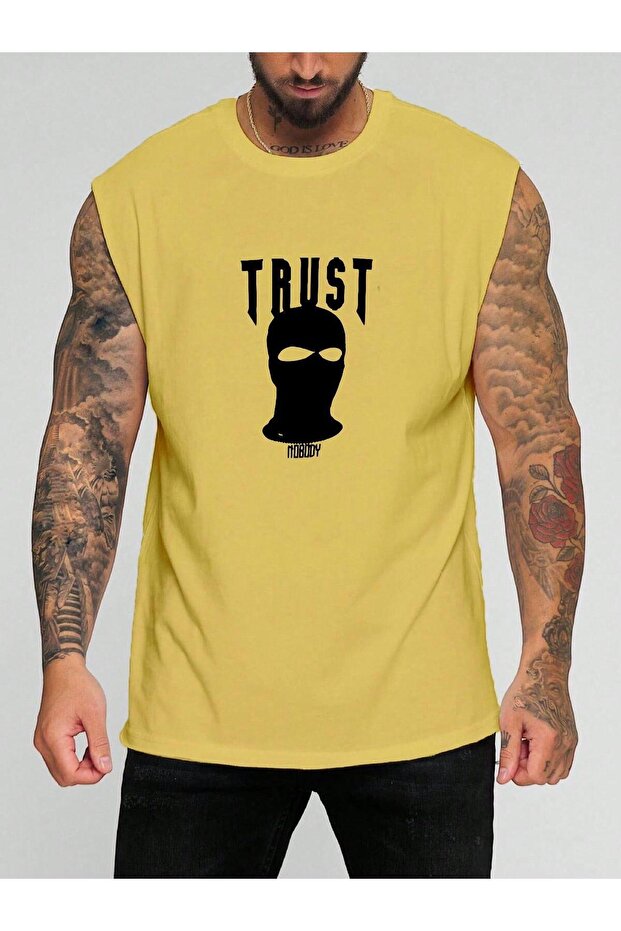 تي شيرت بدون أكمام مطبوع عليه Trust