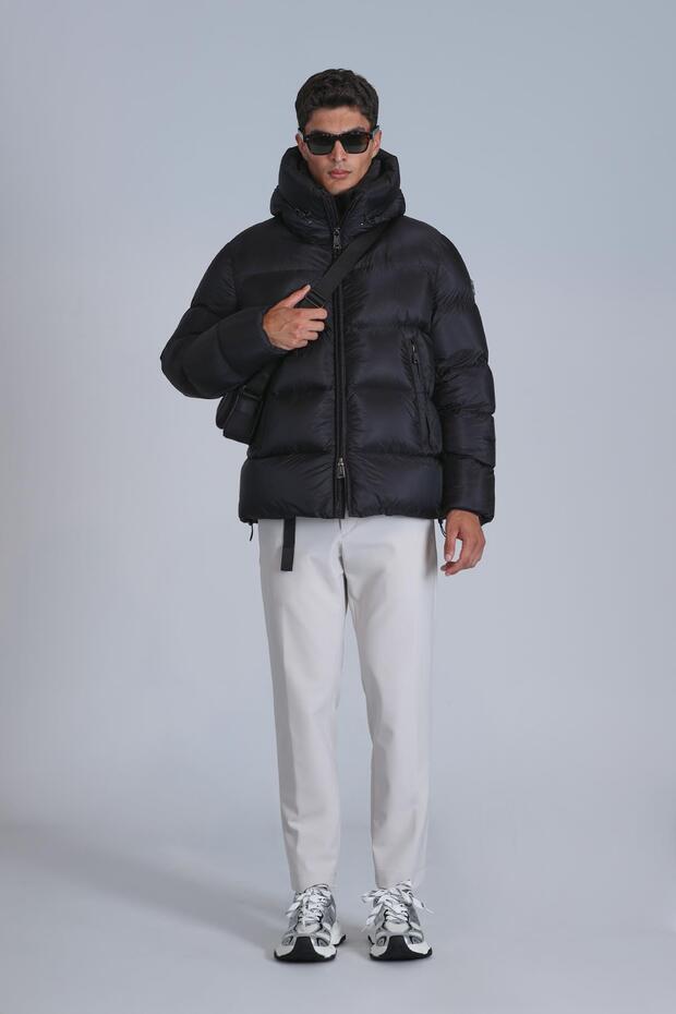 TOMMY - 4
