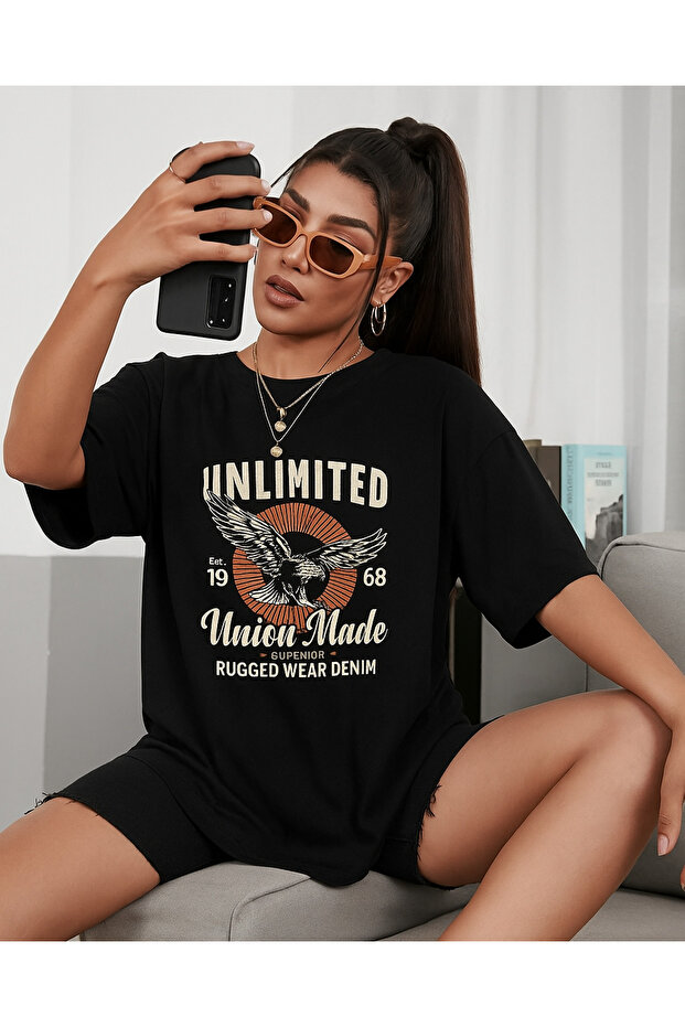 Unlimited Printed Oversize White T-shirt
