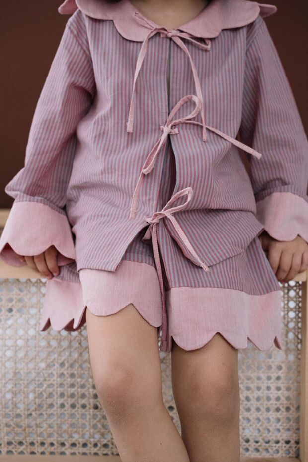 Scallop Pembe Lila Çizgili Dilimli Bebe Yakalı Şort Kız Çocuk Pijama Altı - 1