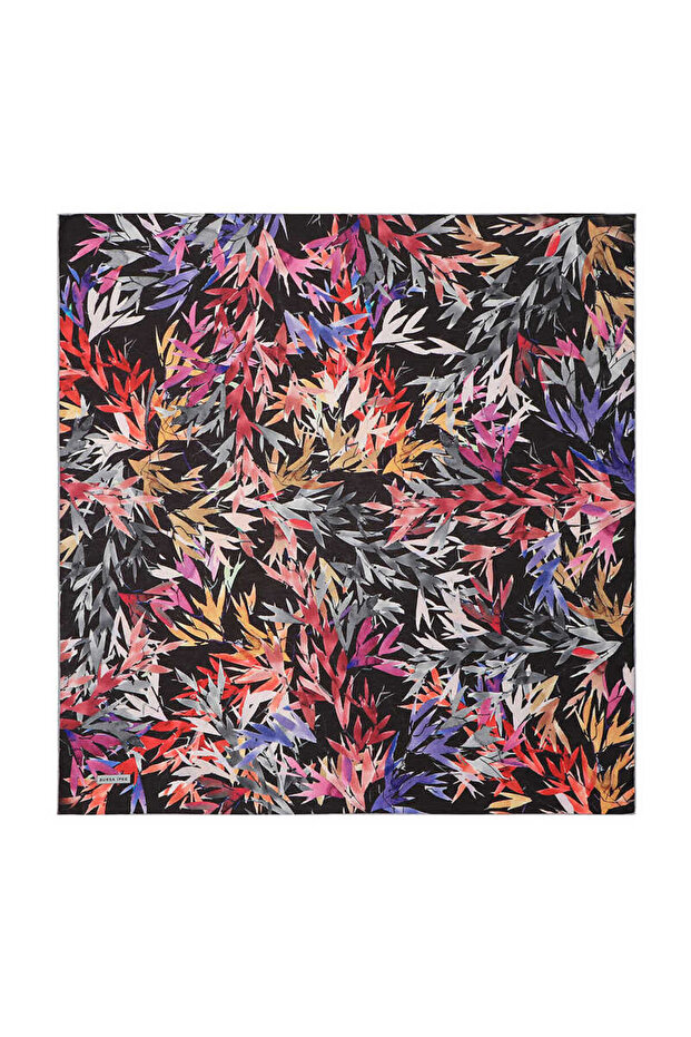 وشاح ناعم بنمط أوراق الشجر السوداء - 1