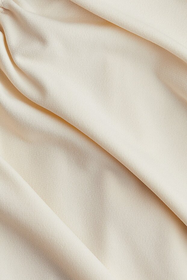 Büzgülü ve Askılı Üst - 3