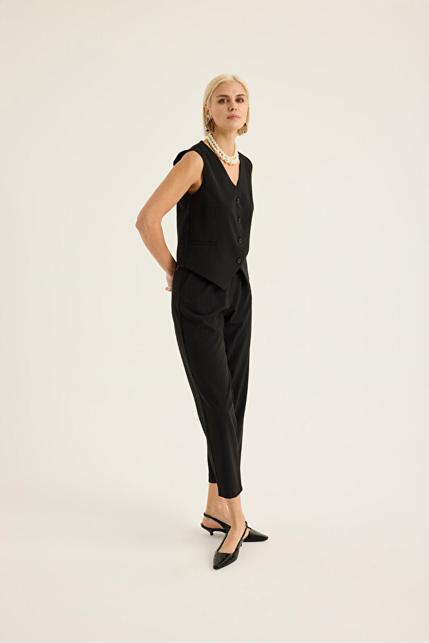 سترة بأزرار على شكل حرف V - 5