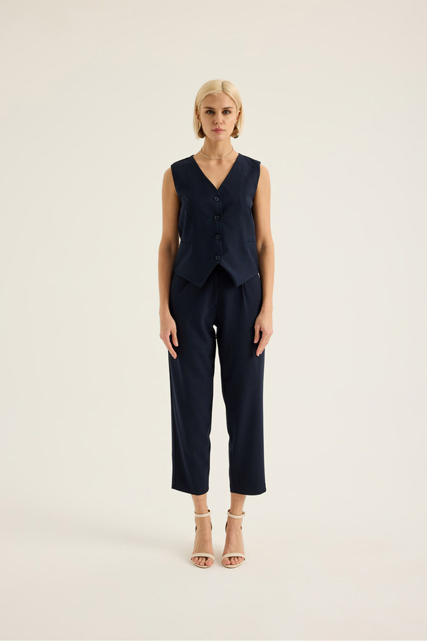 V-Neck Buttoned Vest - 4