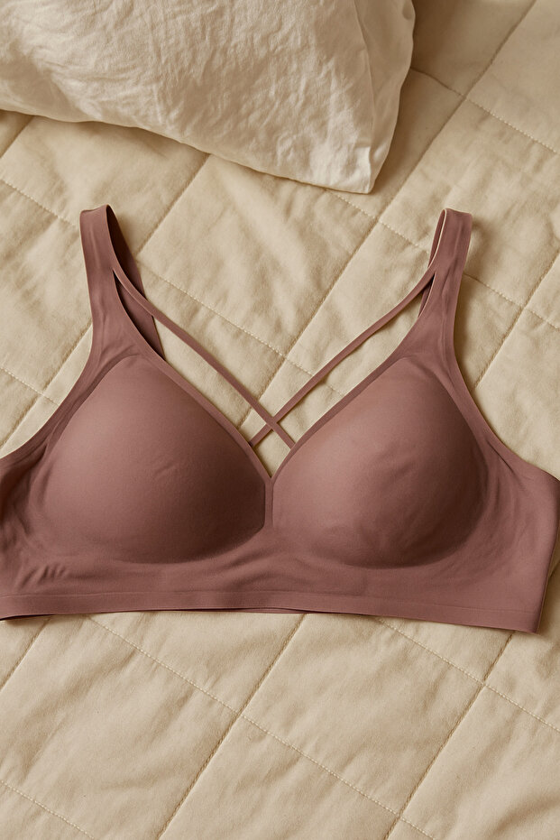 Breathable Ultra-Thin Seamless Gathering Ice Silk Ghost Rope Detailing Anti-Sweat Bra