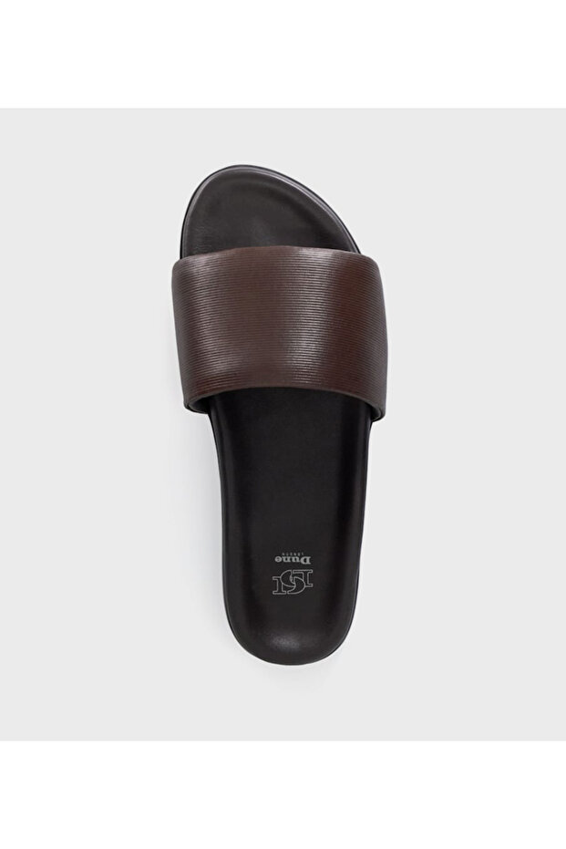 حذاء رجالي منزلق بنقش خطي - 3