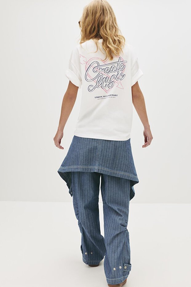 Kalp grafik baskılı tişört - 4