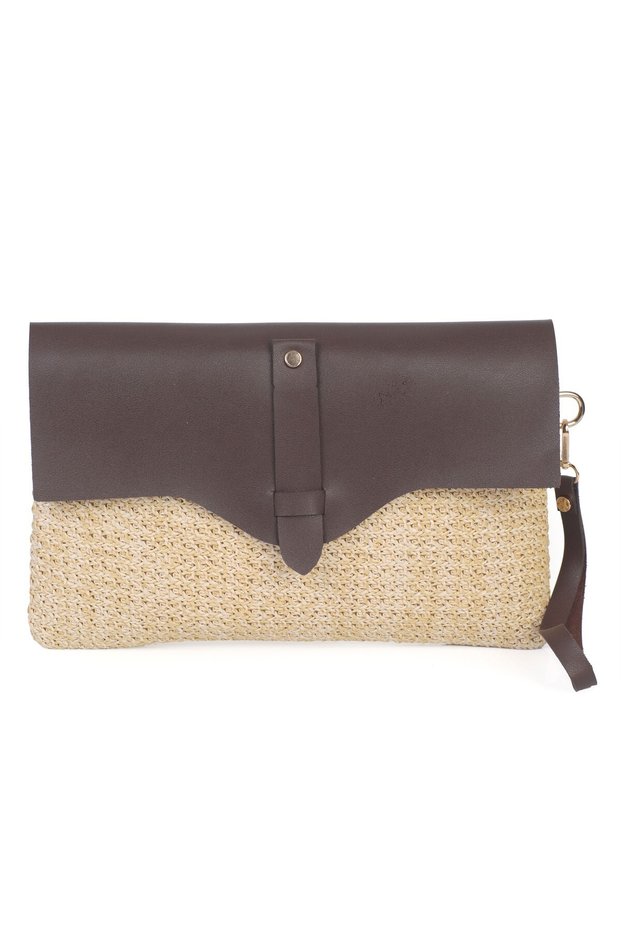 Cloe Magnet Cover Straw Clutch Bag Brown