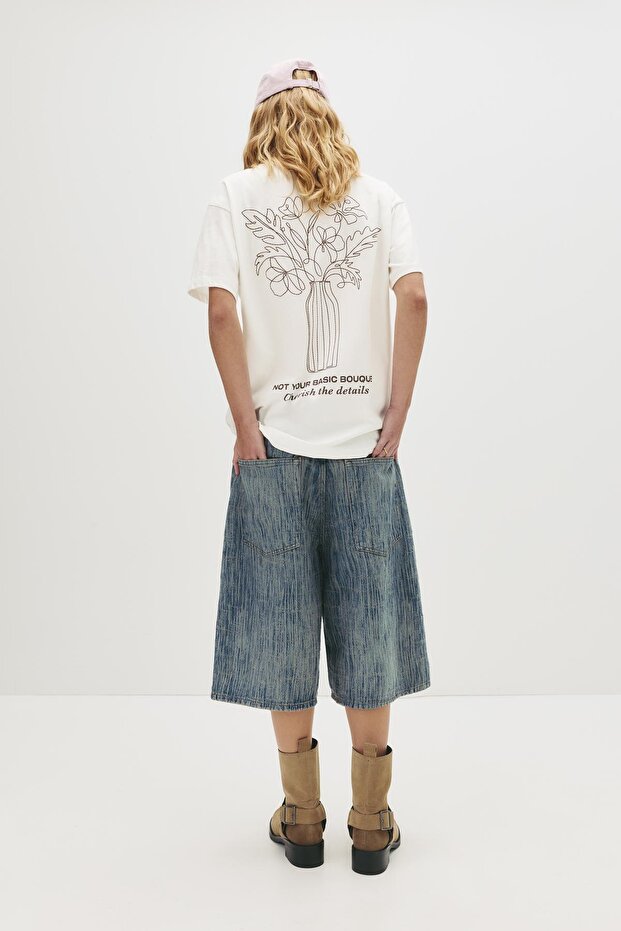 Vazo grafik baskılı tişört - 4