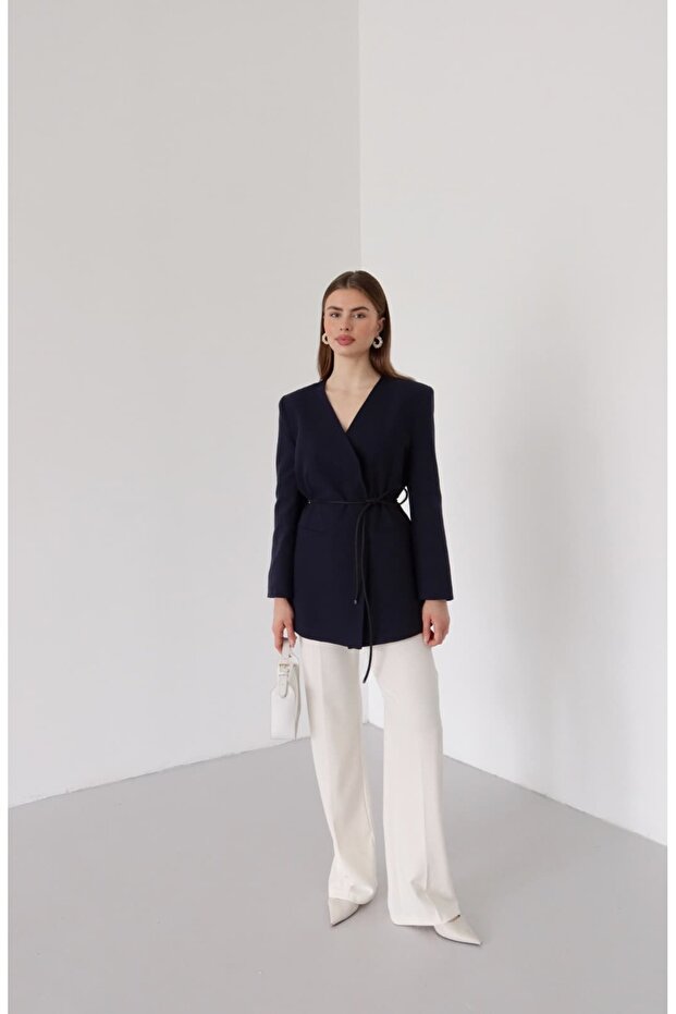 سترة كبيرة الحجم من نسيج بوليفيسكون عالي الجودة - 4