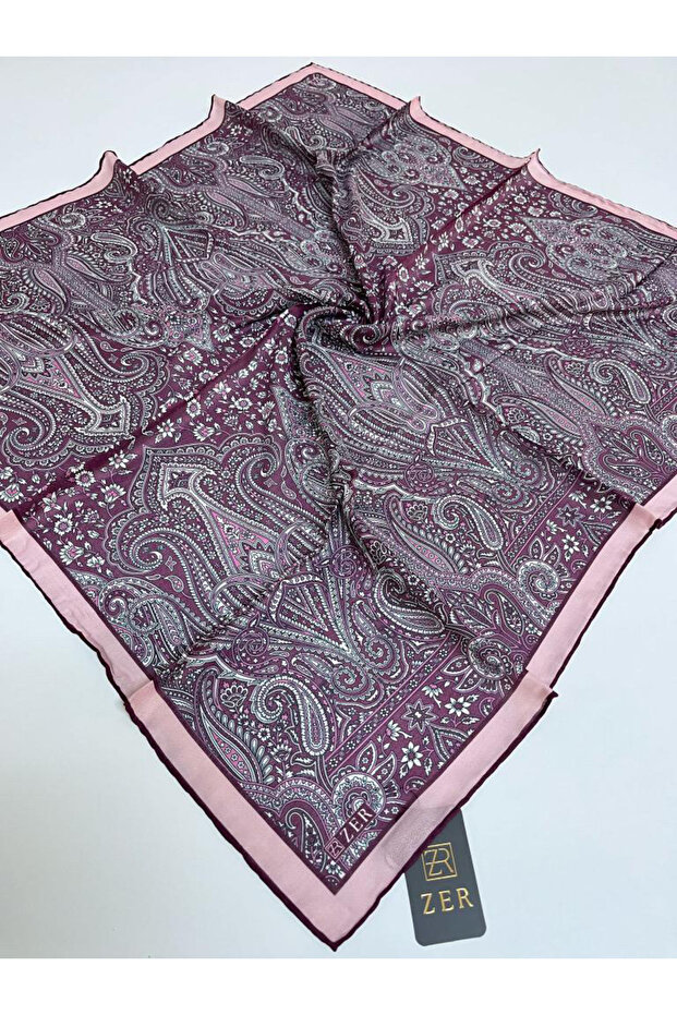 وشاح ناعم مربع منقوش عرقيًا - 1