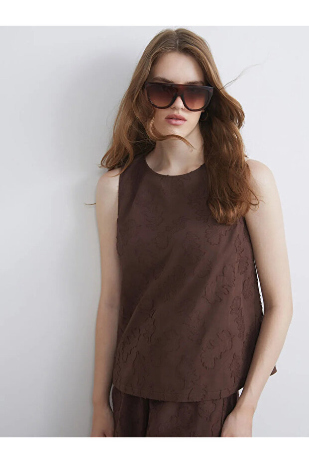 LCW Vision Kahverengi Bisiklet Yaka Nakışlı Bluz - 4