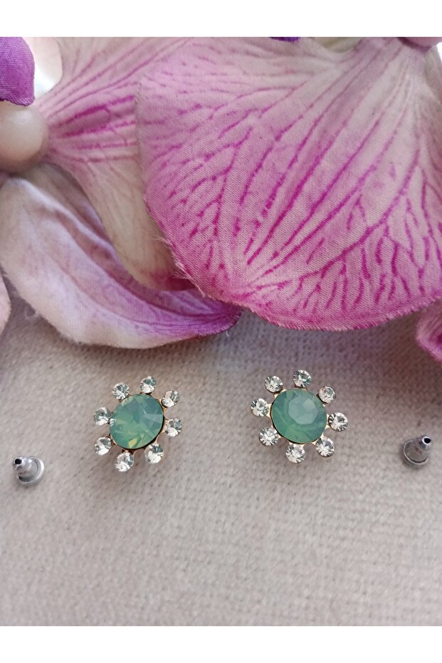 Gold Earrings with Pearls Light Green Nails Stone
