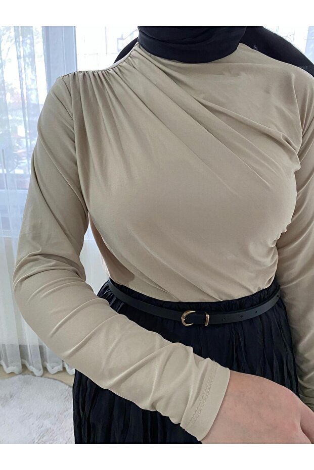 Bej Drape Büzgülü Bluz - 1