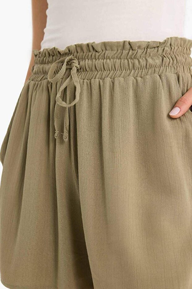 Regular Waist Elastic Pocket Crinkle Viscose Shorts F3101Ax25Hs - 6