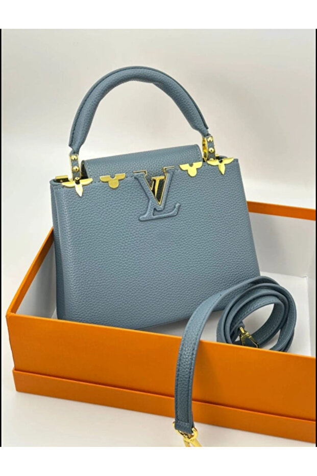 Shoulder bag with accessories - 1