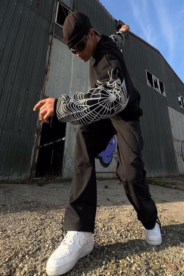 Plus Size Crew Neck Black 'spider-double Sleeve' Printed Oversize Sweatshirt