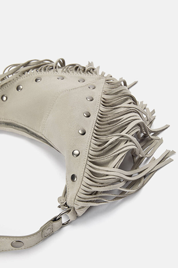 Püskül ve zımba detaylı kol çantası - 5