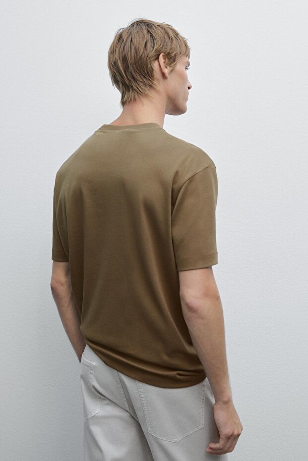 %100 pamuklu orta kalınlıkta t-shirt - 3