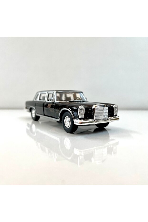 1963 Mercedes-Benz 600 1/36 Scale Welly Diecast Metal Model Car Toy Car Pull Drop Car