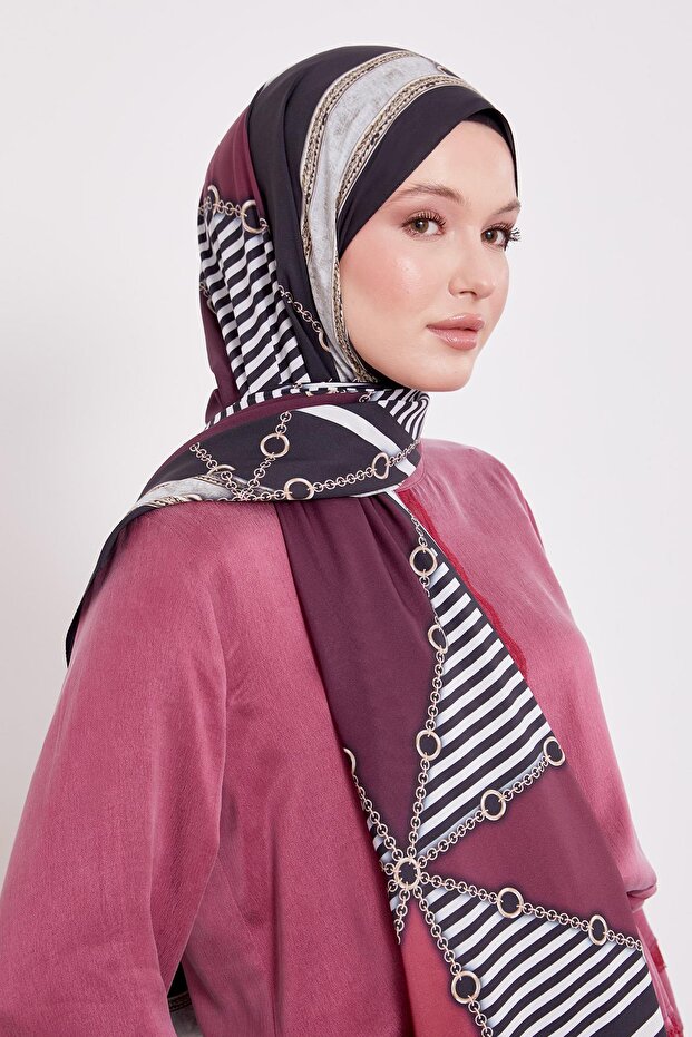 نمط السلسلة السوداء الحب