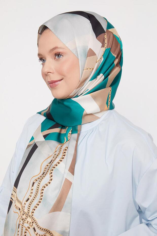 Cream Wave Chain Pattern Twill Shawl