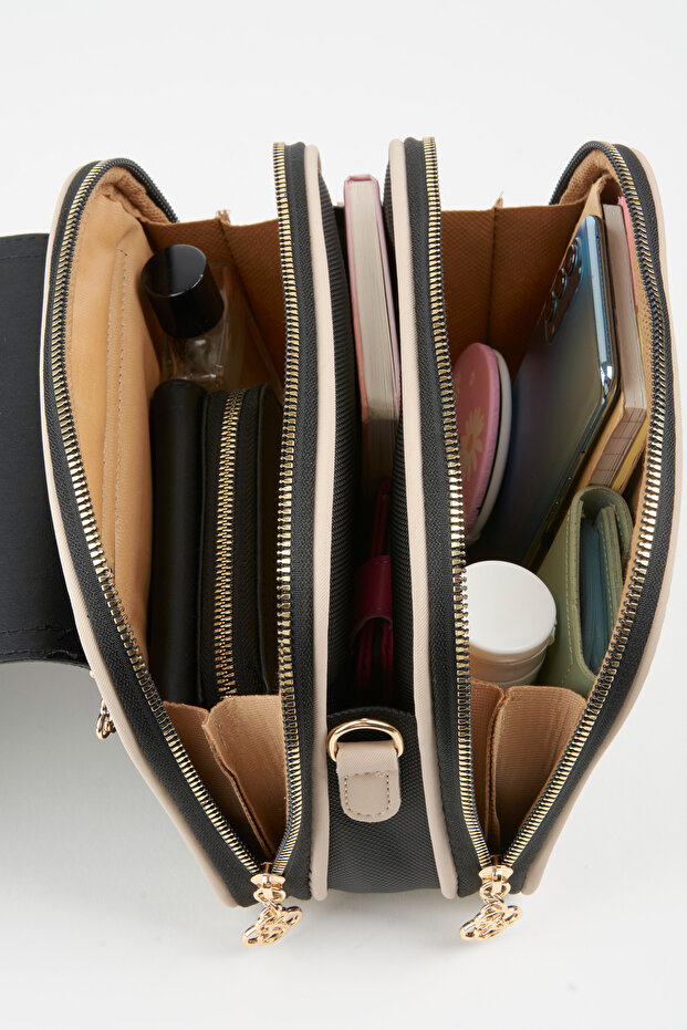 Női Clover Black Mink 4 zsebes, cipzárral és pattintható zárással ellátott válltáska - 5