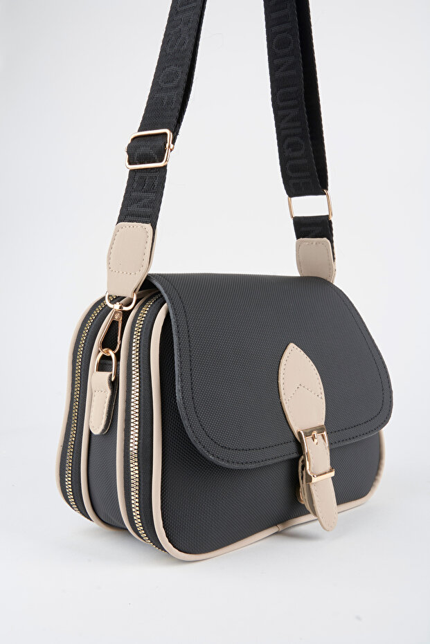 Női Clover Black Mink 4 zsebes, cipzárral és pattintható zárással ellátott válltáska - 1