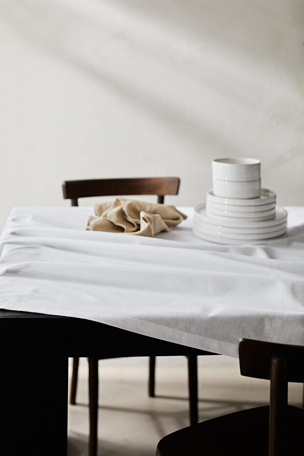 Pamuklu Masa Örtüsü - 1