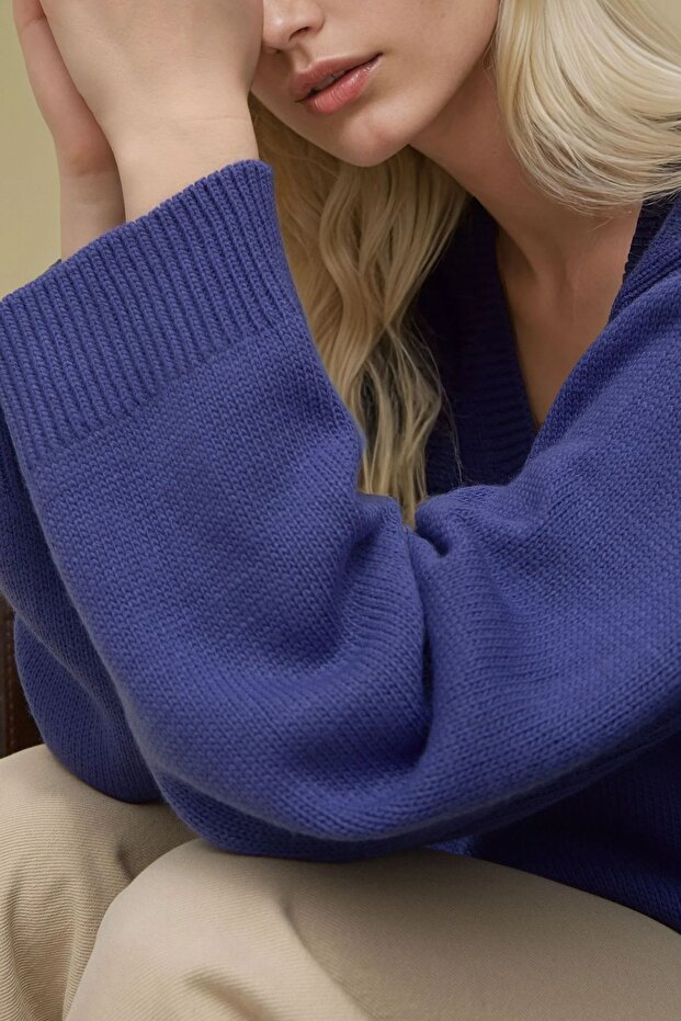 Kalın Örme V-Yaka Kazak - 3