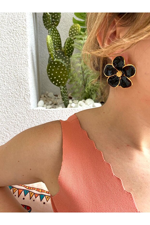Flower Enamel Gold Plated Black Vip Earrings