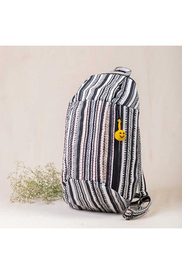 حقيبة ظهر فاري المصنوعة يدويًا - 1