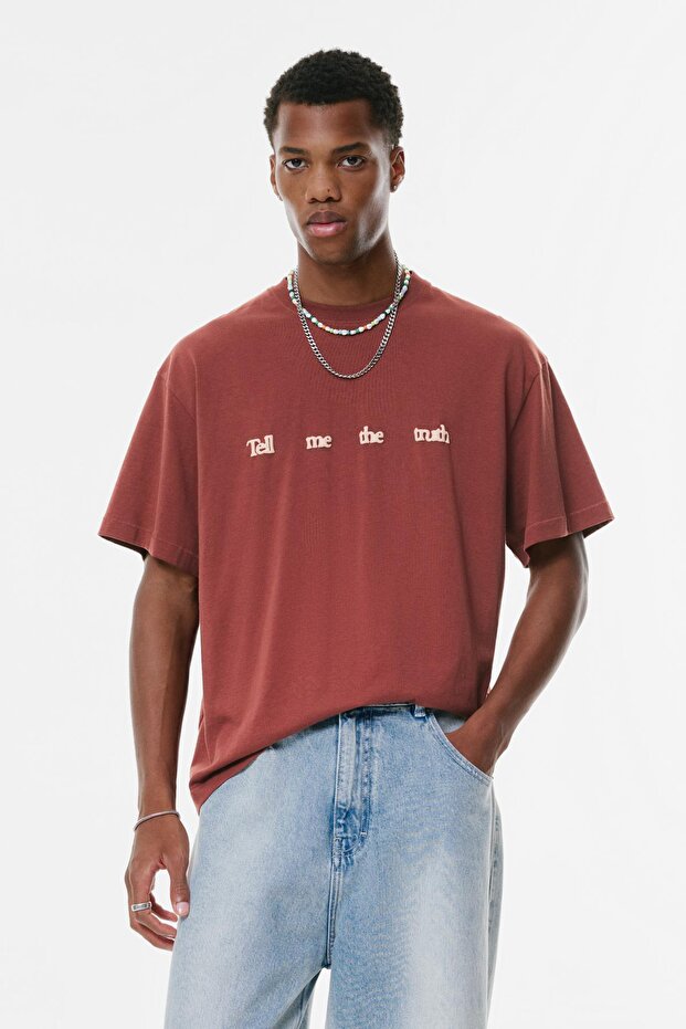 Yazılı grafik baskılı t-shirt - 2