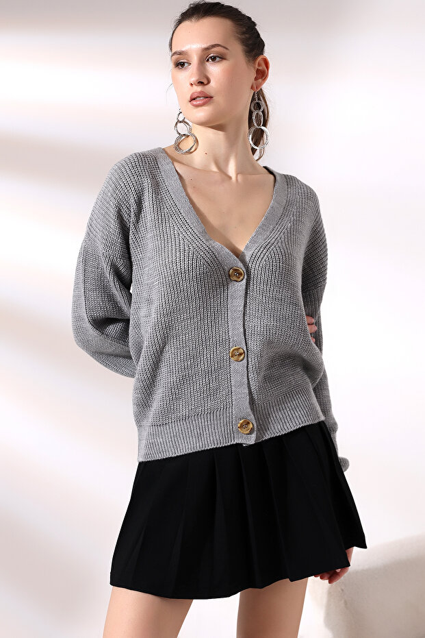 سترة صوفية ذات 3 أزرار ورقبة على شكل حرف V - 3