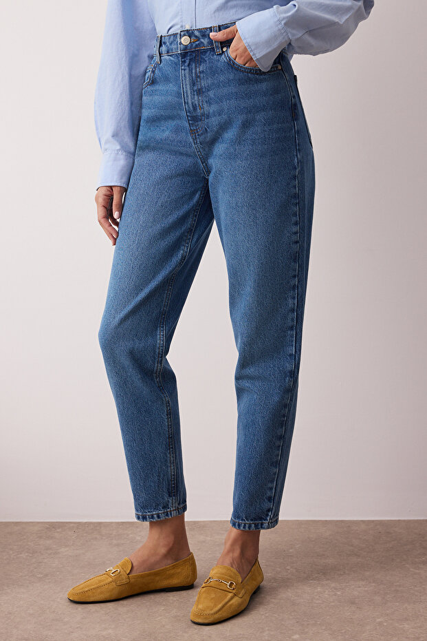 Koyu Mavi Yüksek Bel Mom %100 Pamuk Non-Stretch Jeans TWOSS25JE00277 - 3