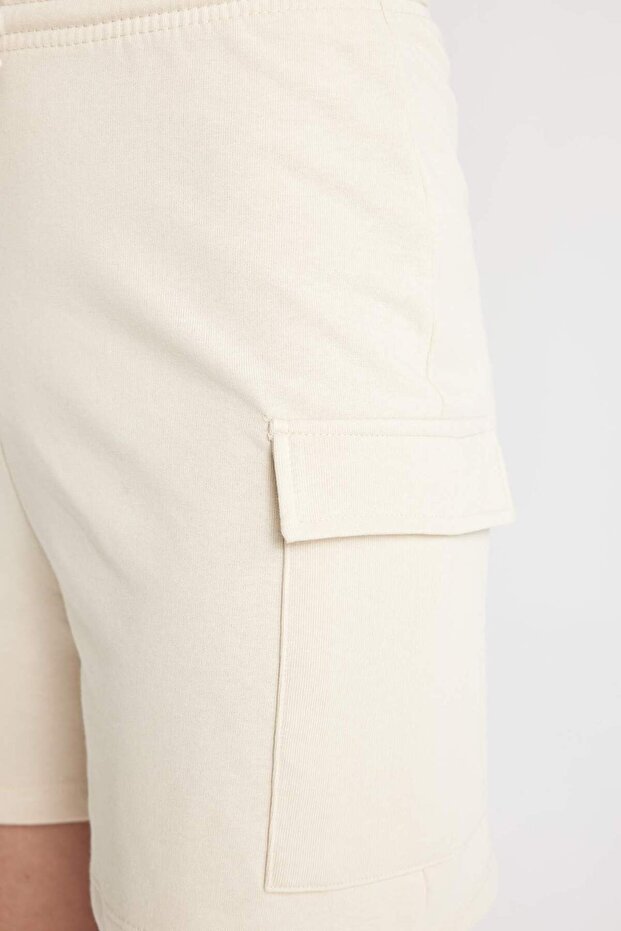 Düz Paça Beli Bağcıklı Kalın Şort C9309AX24SM - 4