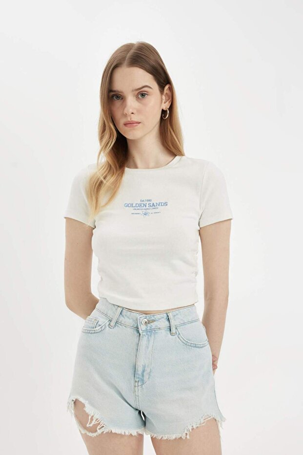 Yüksek Bel Paça Ucu Kesik Jean Şort C0655AX24SM - 4