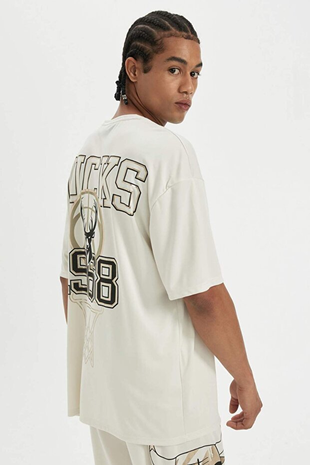 Defactofit Nba Milwaukee Bucks Oversize Wide Fit Crew Neck Heavy Fabric Back Printed Short Sleeve