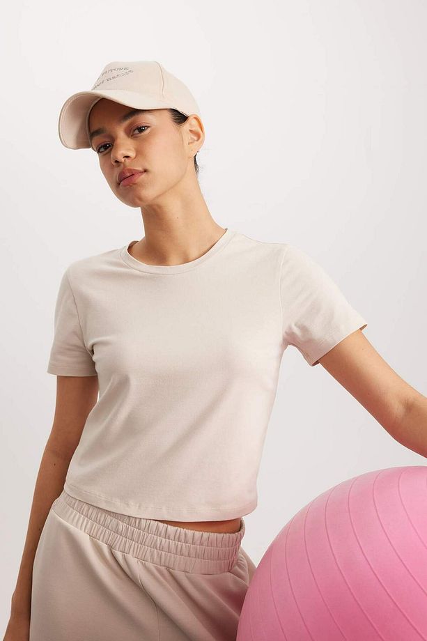 DeFactoFit Crop Bisiklet Yaka Sporcu Basic Düz Kısa Kollu Tişört A2430AX24SP - 3