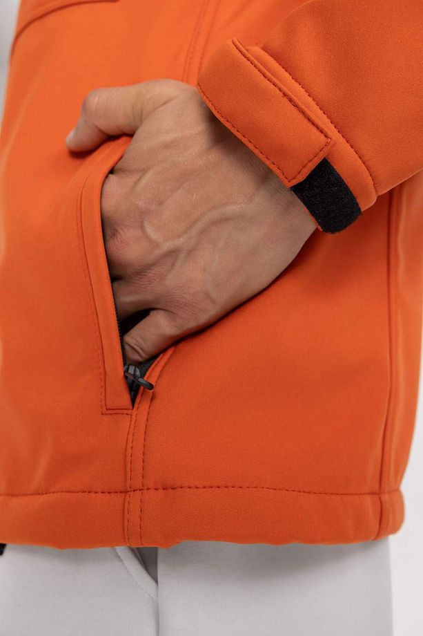 DeFactoFit Softshell Mont Su İtici Rüzgar Geçirmez Kapüşonlu Fermuarlı Cepli C3071AX24SP - 6
