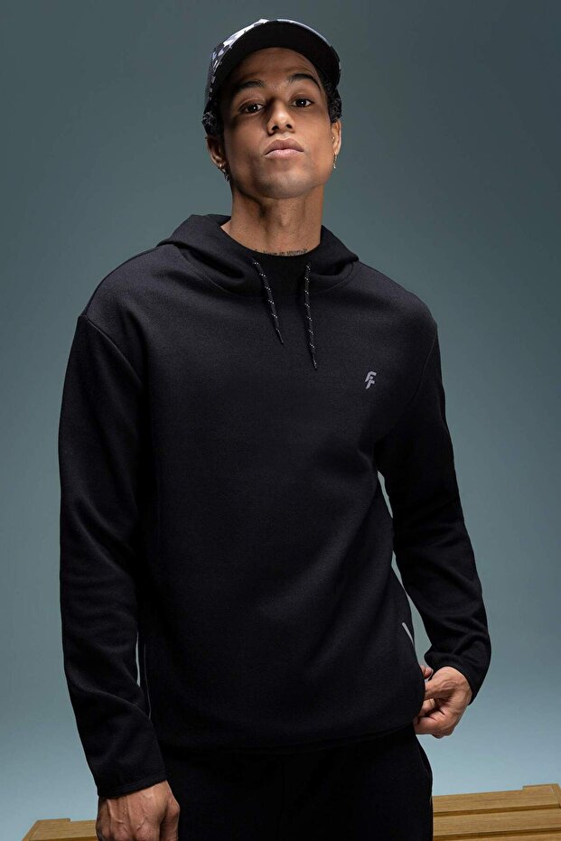 Fit Standard Fit Hooded Printed Pocket Sweatshirt B4372Ax24Sp