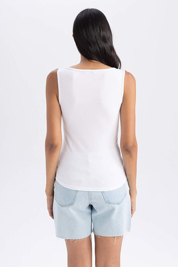 قميص داخلي ذو قصة ضيقة ورقبة دائرية - 7