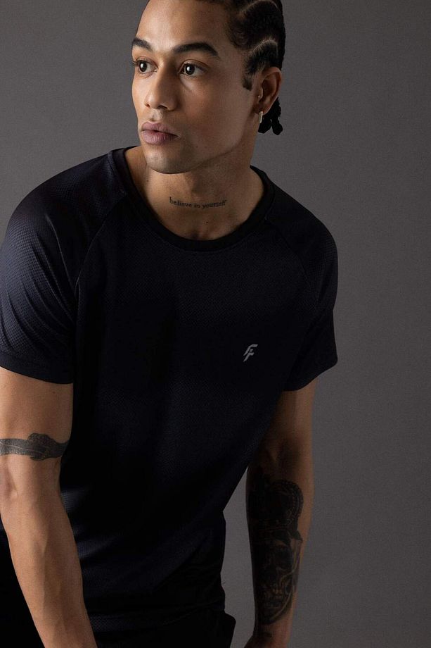 DeFactoFit Slim Fit Dar Kesim Bisiklet Yaka Desenli Kısa Kollu Sporcu Tişört Z5579AZ23SP - 4