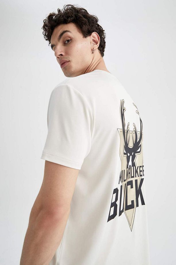 DeFactoFit NBA Milwaukee Bucks Bisiklet Yaka Ağır Kumaş Kısa Kollu Tişört X8064AZ22HS - 5