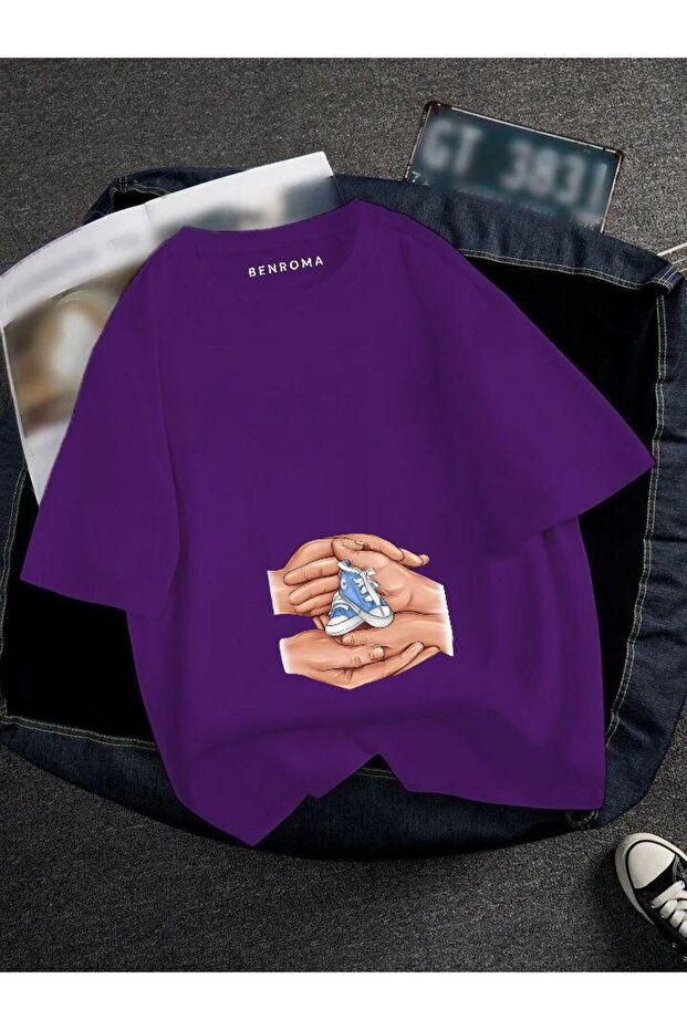 Pregnant Hand Blue Shoes Printed T-Shirt