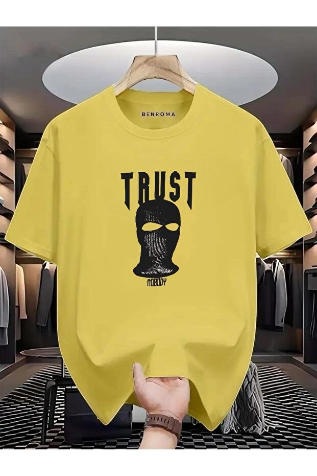 تي شيرت مطبوع من TRUST - 1