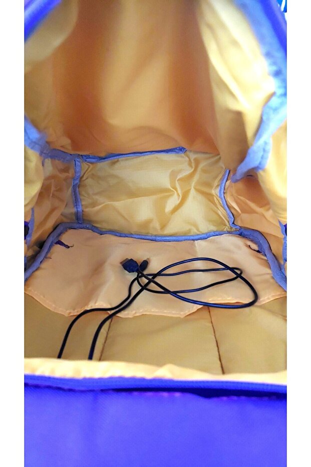 School Polo Backpack - Usb Cable - 6