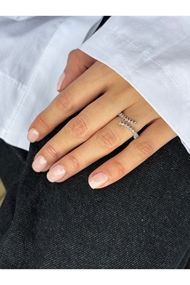 خاتم قابل للتعديل موديل حلزوني من حجر الزركون - 1