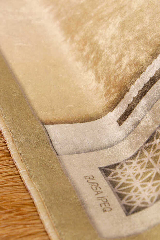 Bej Kadife Halı Seccade - 2