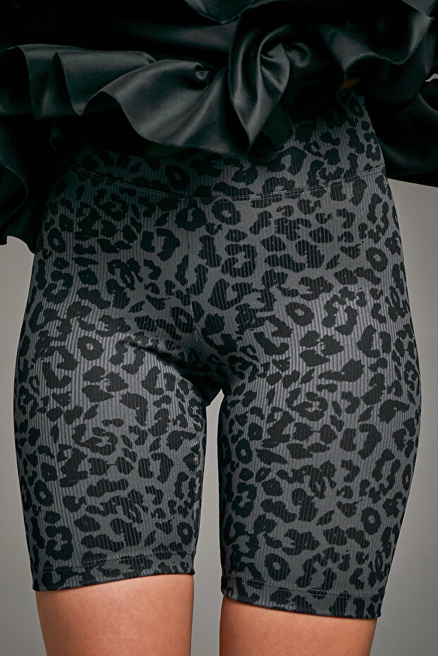 Women's High Waist Ribbed Leopard Patterned Black Anthracite Shorts
